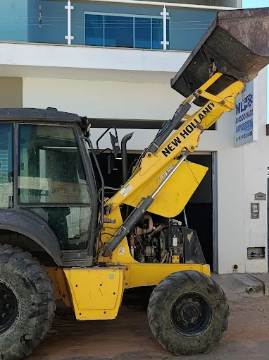Trator agrícola em manutenção de ar-condicionado